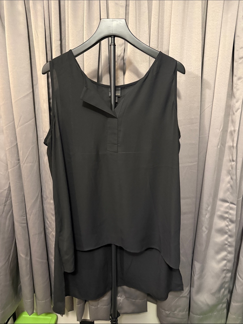 Worthington Black Sleeveless V-Neck Layered Blouse